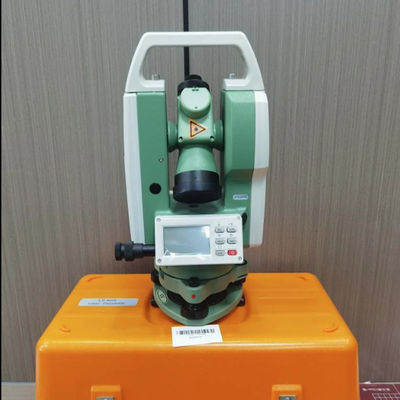 خرید صفحه نمایش LCD FOIF 635nm لیزر دیجیتال الکترونیک تئودولیت 30X بزرگ شدن تولید آنلاین