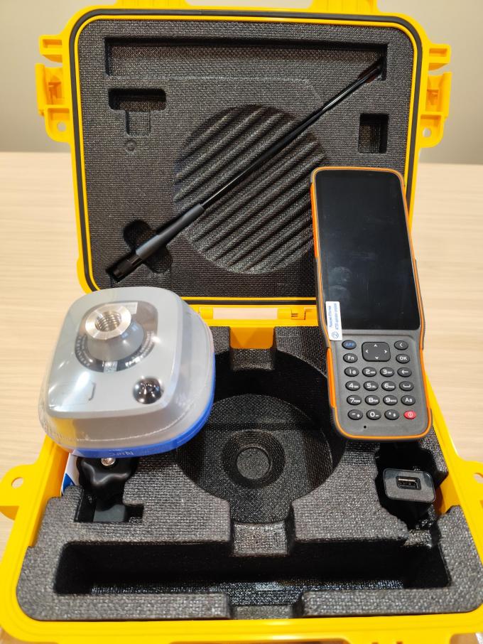 نسخه بین المللی Chcnav i73+/X6 گیرنده GPS دستی GNSS RTK RTK با عملکرد گوگل و نرم افزار به روزرسانی 4